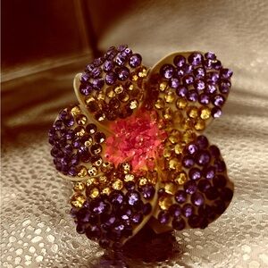 Elegant Purple Floral Crystal Clip